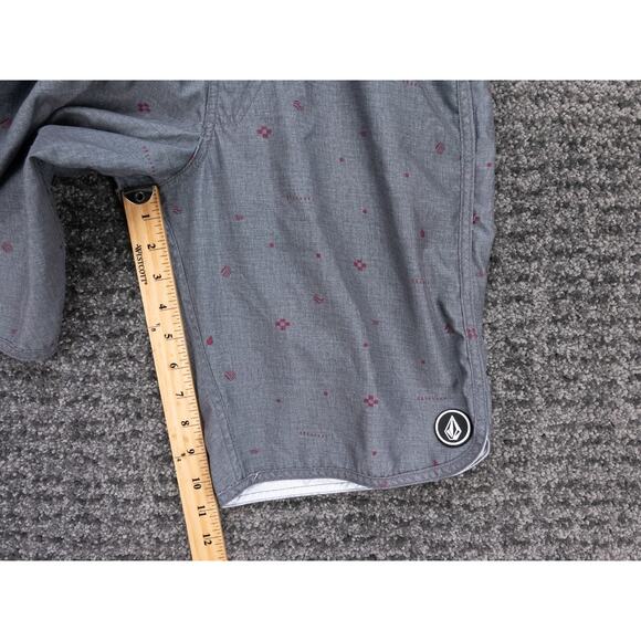Volcom Board Shorts Mens 30 Gray Solid Geometric Print Pure Function Beach Surf - Picture 11 of 14